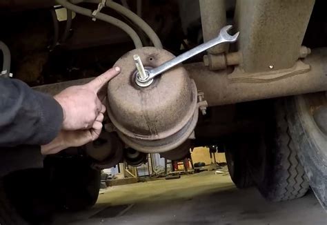 brake chamber leaking|Symptoms Of A Bad Air Brake Chamber: Easy Fixes!